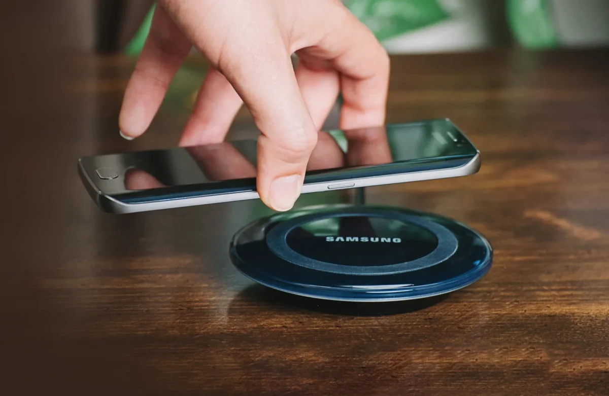 Samsung Wireless Charger Blinking Yellow